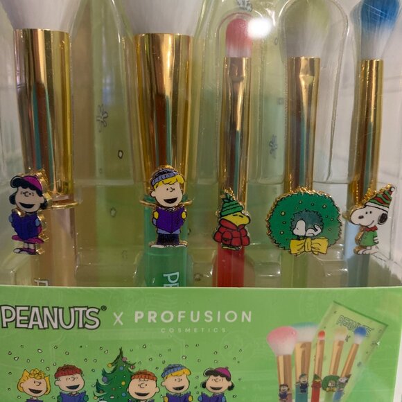 Peanuts x Profusion Cosmetic 5 Makeup Brush Set Holder Brushes Case Snoopy - Picture 2 of 8
